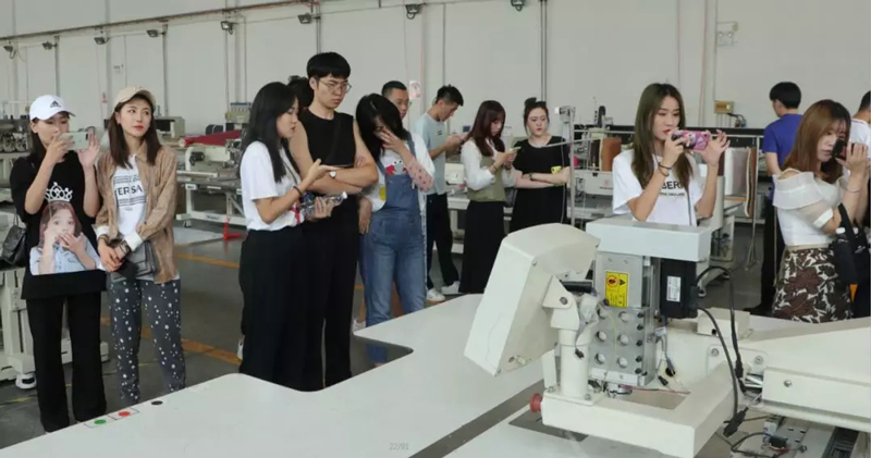 齊魯工業大學師生參觀上工富怡車間3.jpg